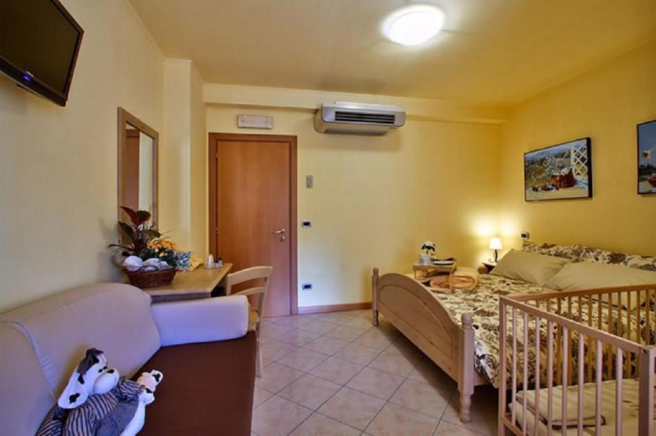 Pergola Rooms Tolmezzo Exterior foto